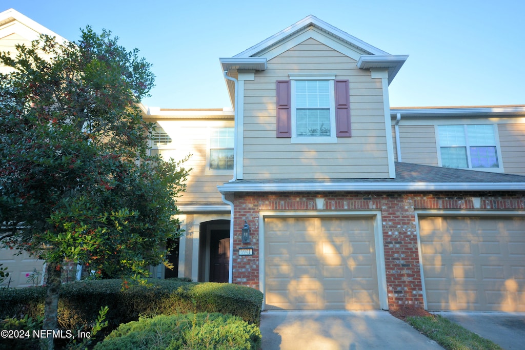 view of front of home featuring a garage