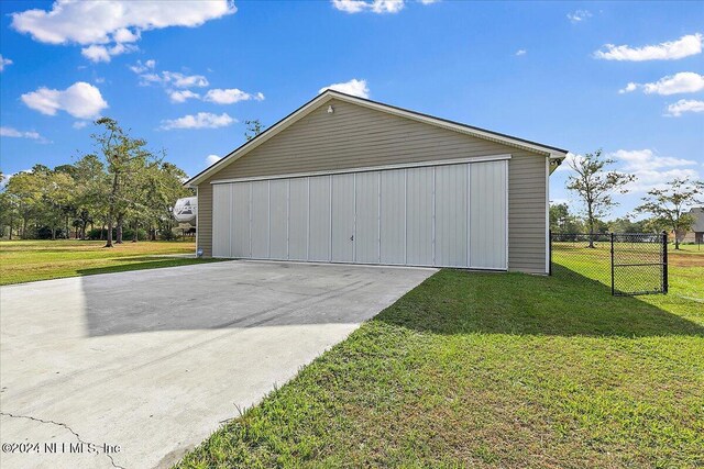 11018 Seneca Ln, Glen St Mary, FL 32040 - view of detached garage