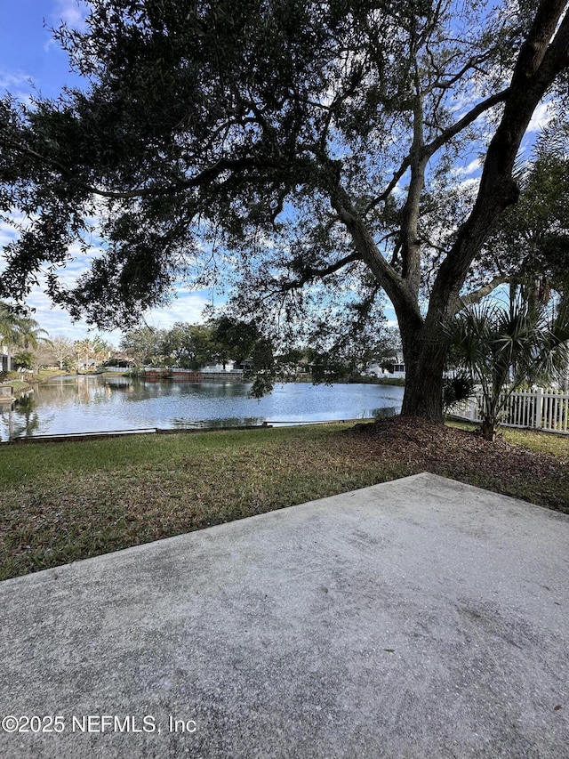 view of yard with a water view