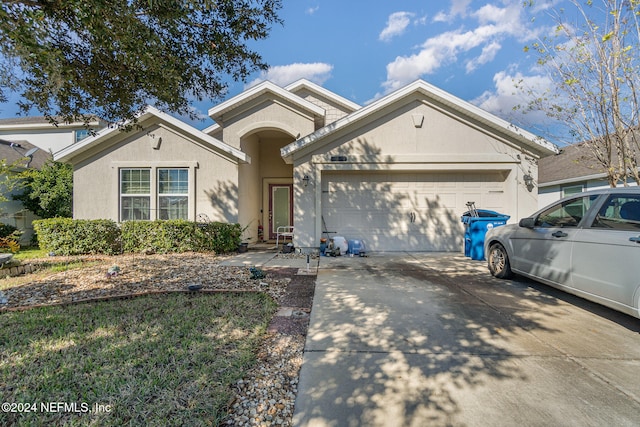 view of front facade featuring a garage