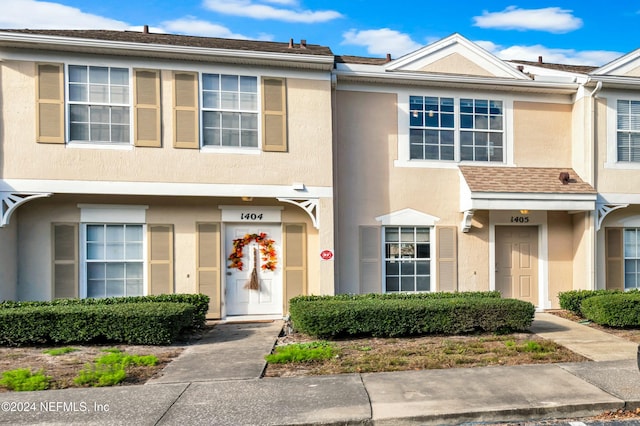 view of townhome / multi-family property