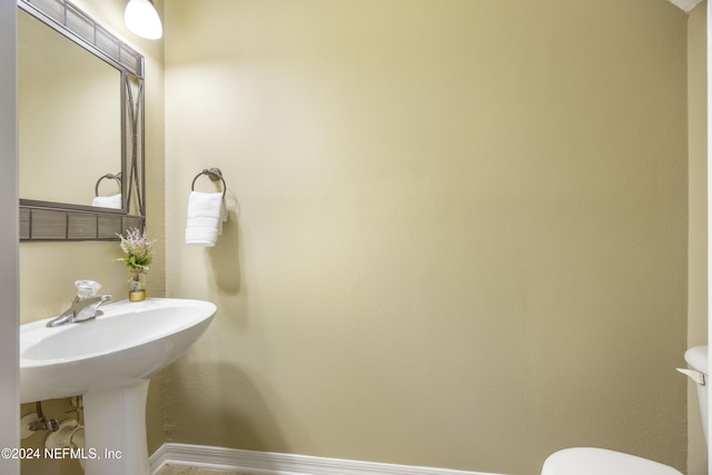532 Dry Branch Way, Saint Johns, FL 32259 - half bath with toilet and baseboards