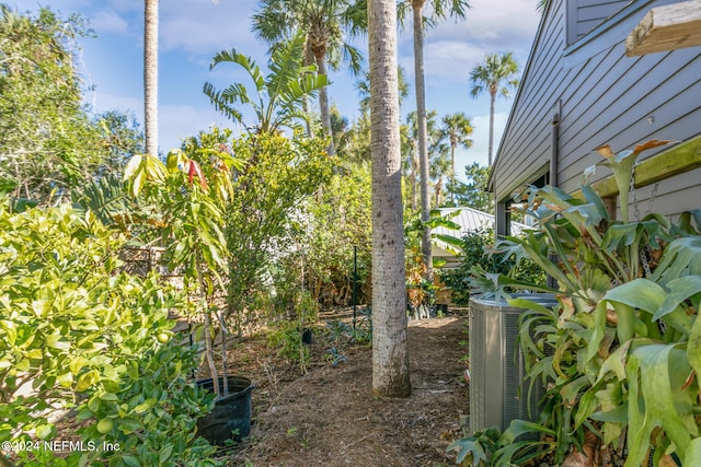 view of yard featuring cooling unit