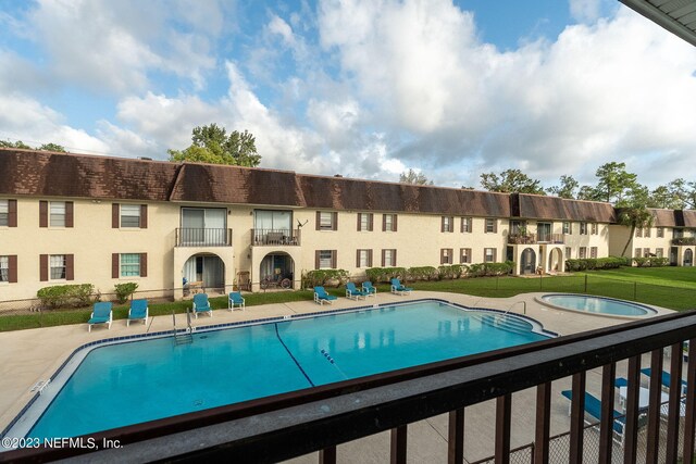 1735 El Camino Rd Unit 5, Jacksonville, FL 32216 - photo 1