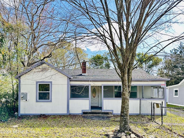 view of front of property