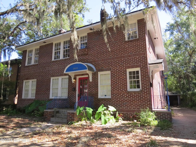 view of front of house