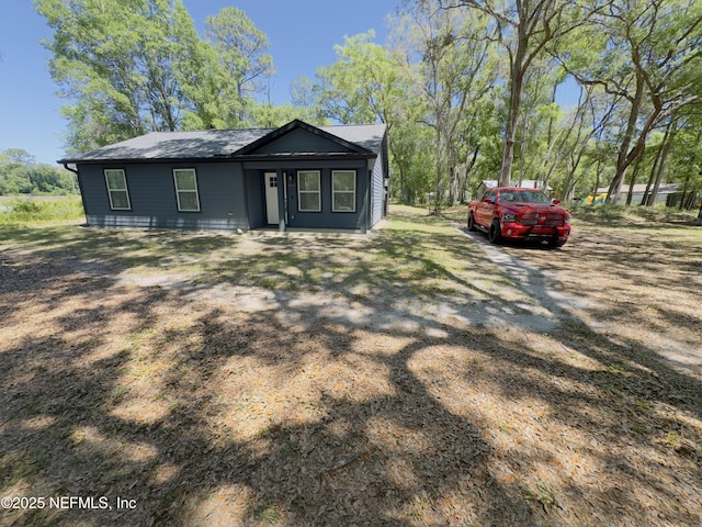 view of front of property