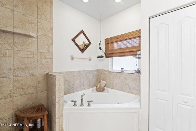 bathroom featuring a bathtub