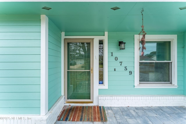 view of property entrance