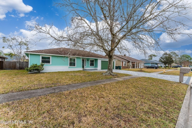 ranch-style home featuring a front yard