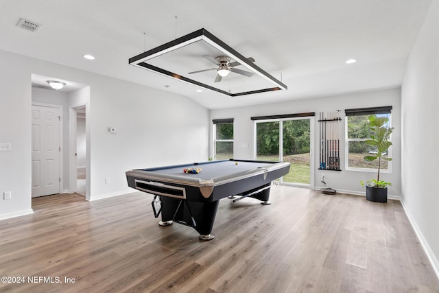 recreation room with light hardwood / wood-style flooring, a wealth of natural light, and ceiling fan