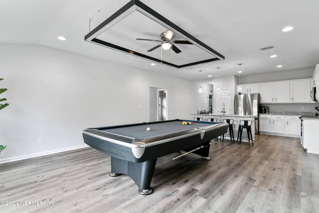 recreation room featuring ceiling fan, light hardwood / wood-style flooring, sink, and billiards