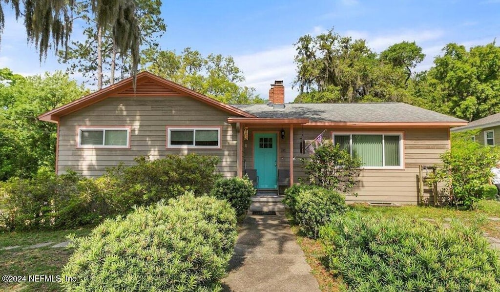 201 N 15th St, Fernandina Beach, FL 32034 - photo 1