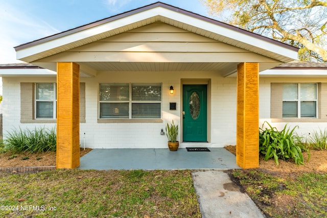 view of front of house with a porch