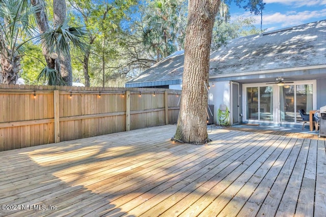 deck featuring ceiling fan