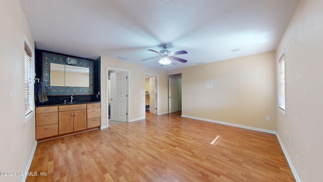 736 Hayden Ln, Orlando, FL 32804 - photo 18