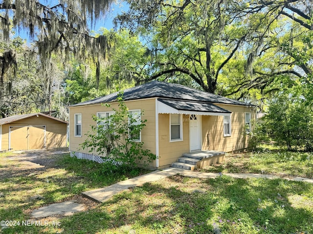 view of front of house