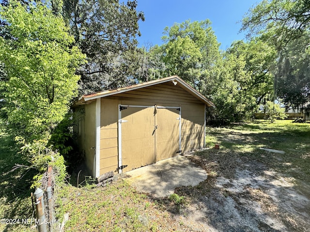 view of outdoor structure