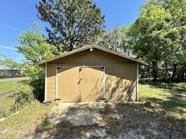 view of outbuilding