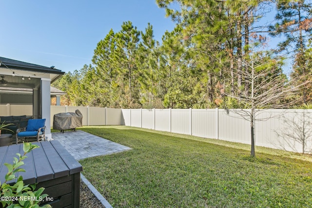 view of yard featuring a patio area