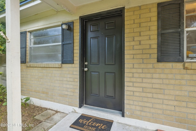 view of property entrance