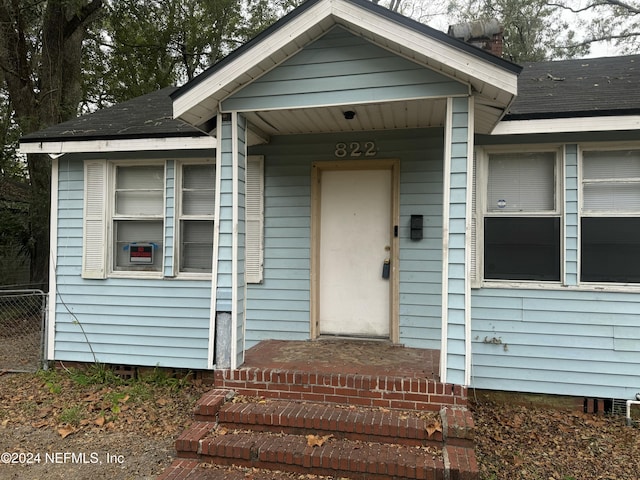 view of property entrance