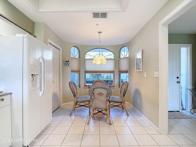 dining room featuring light tile patterned floors