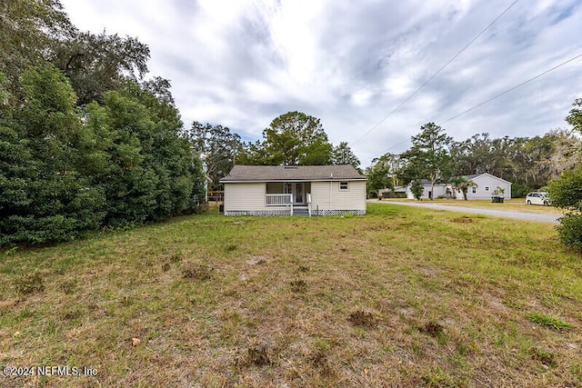 206 Citizen St, Green Cove Springs, FL 32043 - exterior space with a front lawn