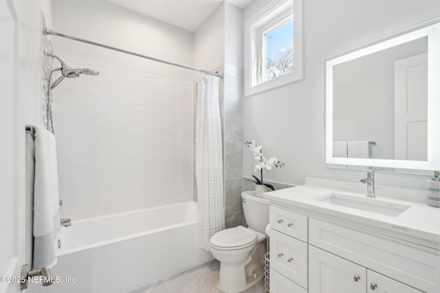 full bathroom featuring vanity, toilet, and shower / bath combo