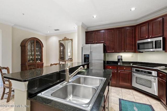 kitchen with crown molding, a center island, stainless steel appliances, and sink