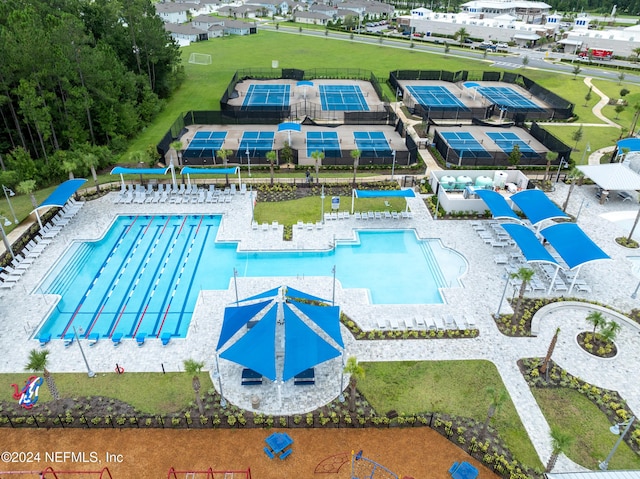 view of swimming pool