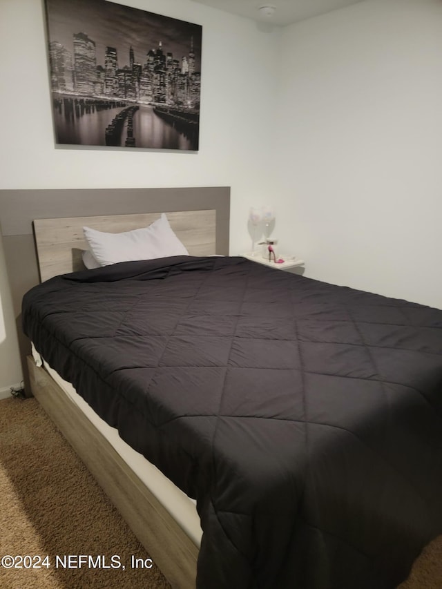 bedroom featuring carpet floors