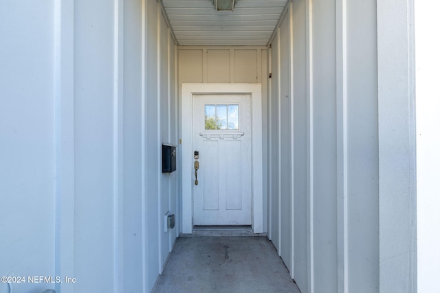 view of property entrance