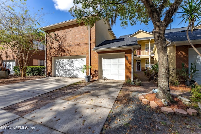 view of front facade featuring a garage