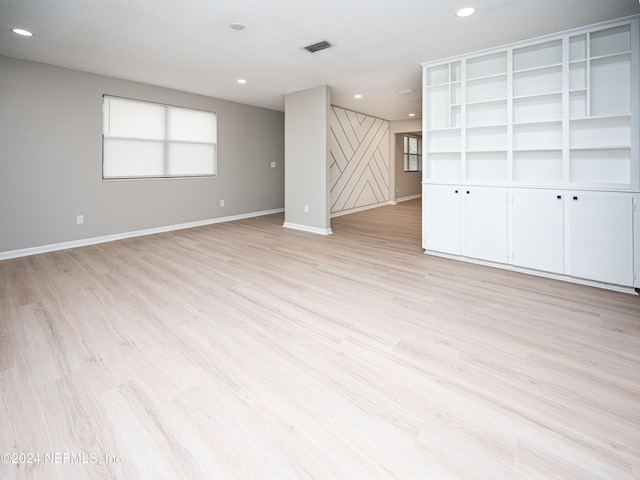 interior space with light hardwood / wood-style floors