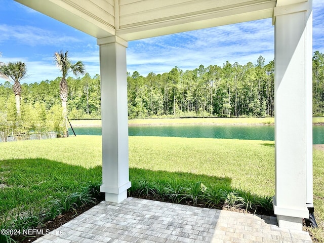 view of yard with a water view