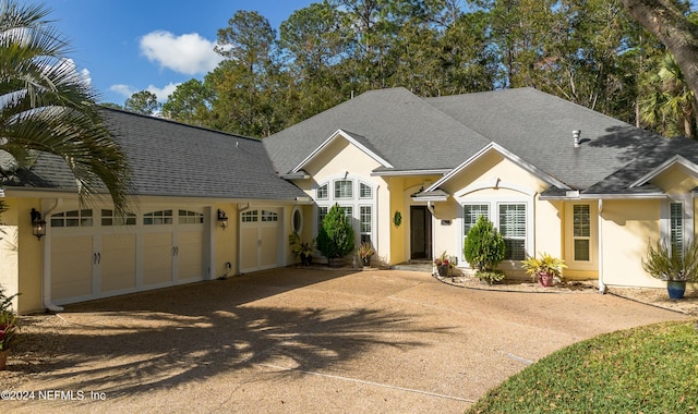 view of front facade with a garage