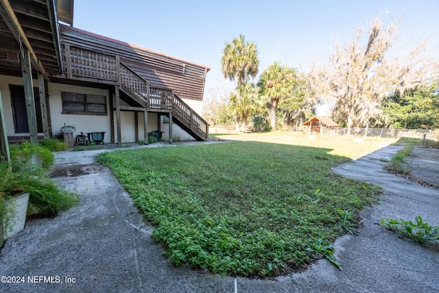 11289 SW 85th Ave, Hampton, FL 32044 - view of yard featuring stairway