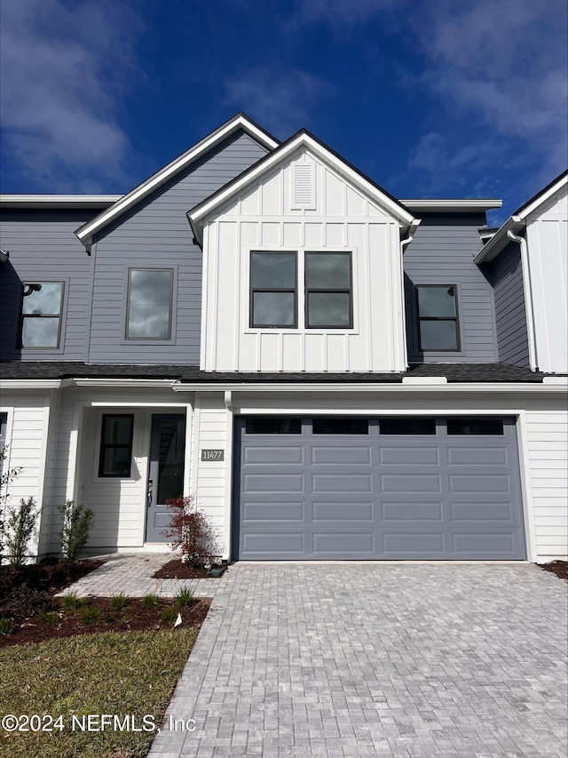 view of front of home featuring a garage