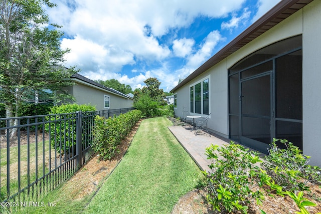 view of yard with a patio