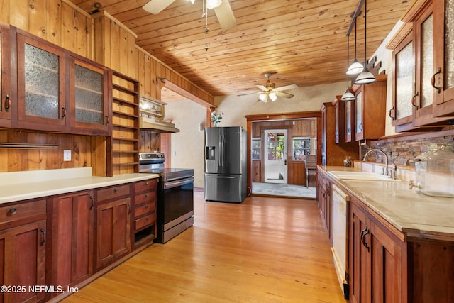 kitchen featuring sink, wood ceiling, light hardwood / wood-style flooring, stainless steel appliances, and decorative light fixtures