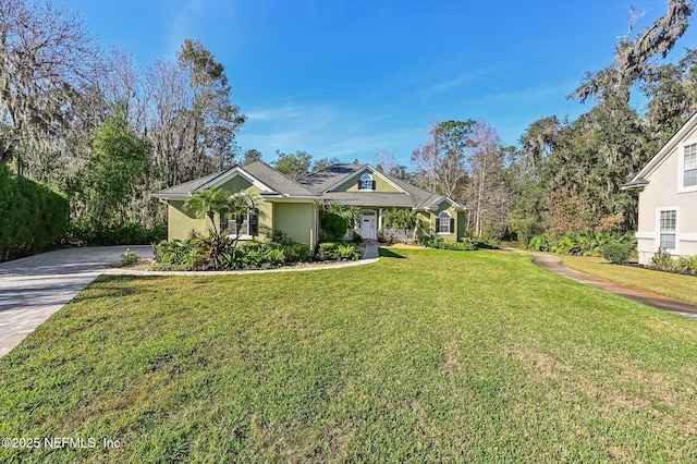 view of front of home with a front yard