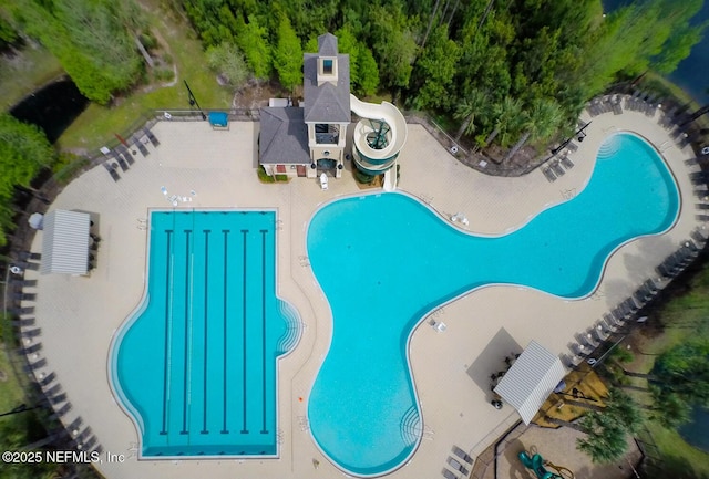 view of swimming pool