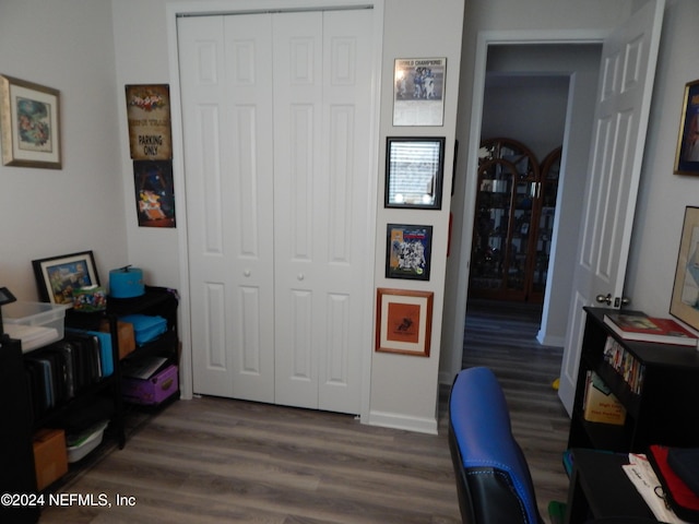 office area featuring dark hardwood / wood-style flooring