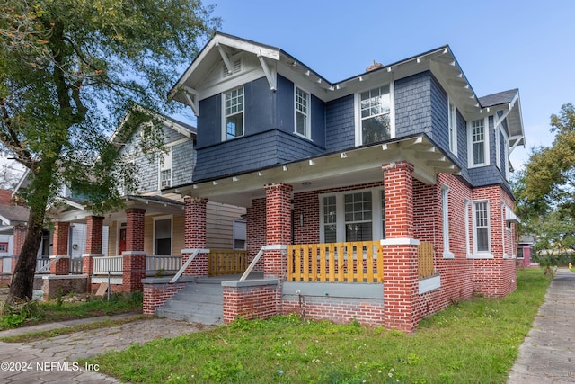 view of front facade featuring covered porch