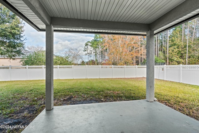 view of yard with a patio