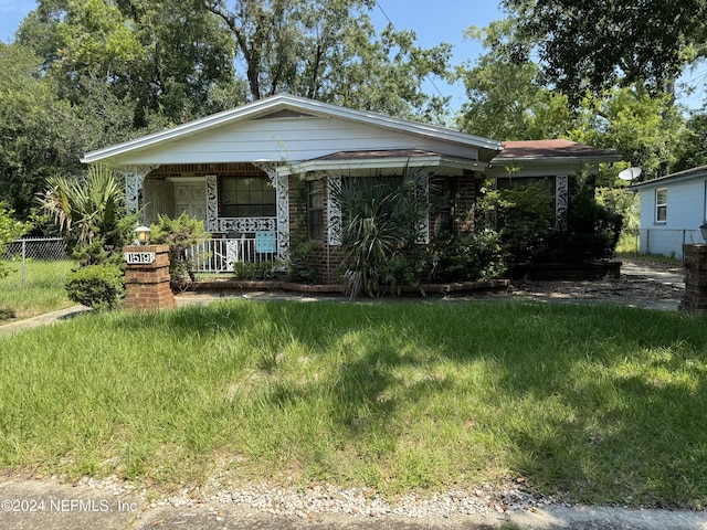 view of front of home featuring a porch