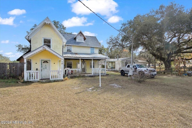 view of front of property featuring a porch