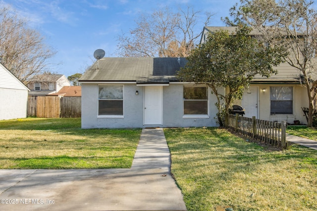 view of front of house with a front yard