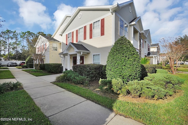 575 Oakleaf Plantation Pkwy Unit 901, Orange Park, FL 32065 - view of side of home